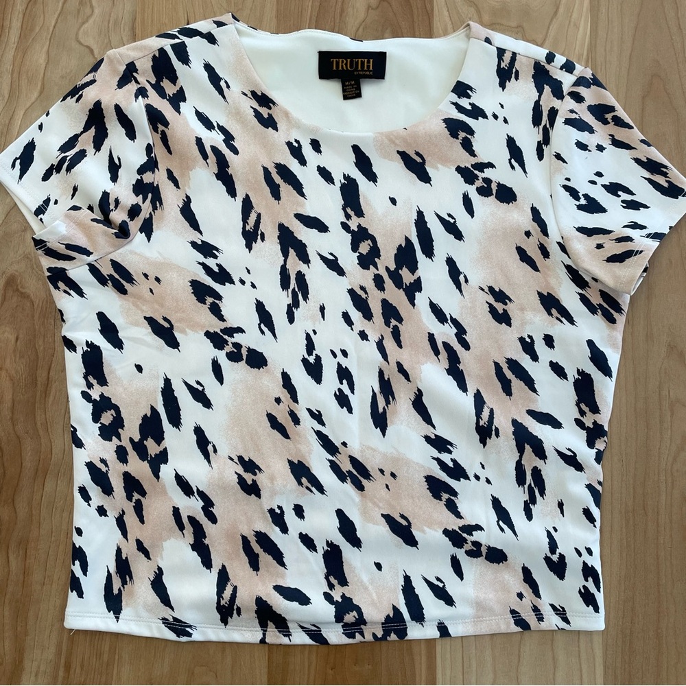 Truth By Republic Leopard Cropped T-shirt Women’s M Animal Print